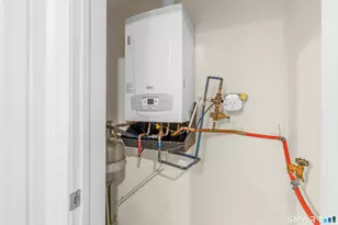 815 E Main St, Waterbury, CT 06705 - Photo 32