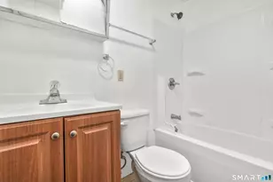 815 E Main St, Waterbury, CT 06705 - Photo 28