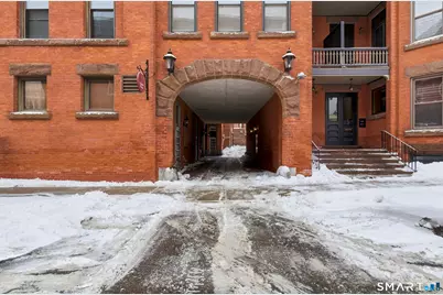 1 Linden Place #APT 513, Hartford, CT 06106 - Photo 2