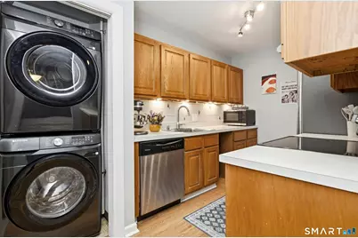 1 Linden Place #APT 513, Hartford, CT 06106 - Photo 20