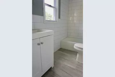 15 Crofut Place #1, Danbury, CT 06810 - Photo 6