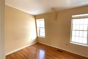 1 Russell St, Middletown, CT 06457 - Photo 14