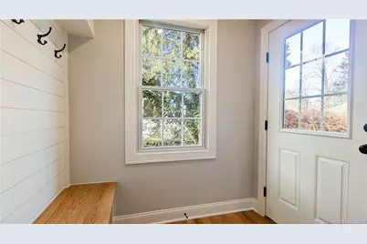 35 Graves Avenue, Guilford, CT 06437 - Photo 16
