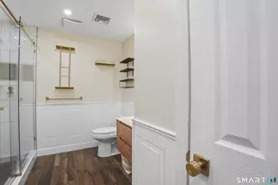 5 W Prospect St, West Haven, CT 06516 - Photo 16