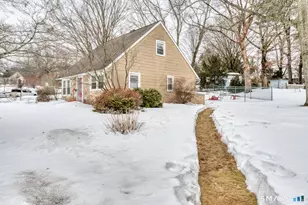 69 Lynwood Dr, Windham, CT 06226 - Photo 4