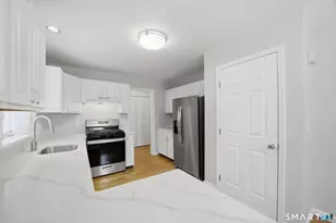 7 Dora St, Stamford, CT 06902 - Photo 8