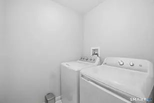 7 Dora St, Stamford, CT 06902 - Photo 24