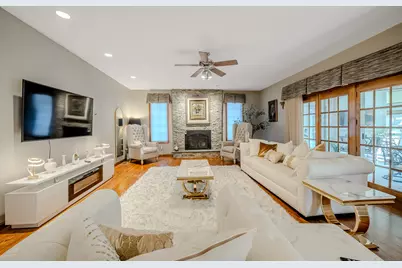 723 Laurie Lane, Orange, CT 06477 - Photo 14