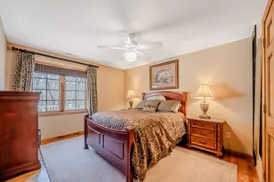 723 Laurie Ln, Orange, CT 06477 - Photo 26