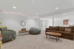 97 W Main St, East Lyme, CT 06357 - Photo 34