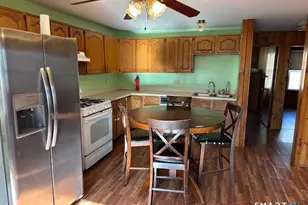 124 Smith St, Derby, CT 06418 - Photo 6