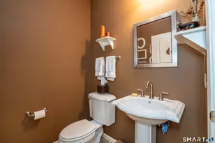 1 West St, Simsbury, CT 06070 - Photo 14