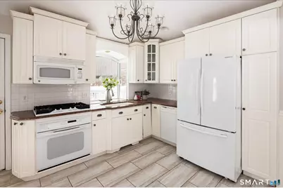 244 Westwood Road, Stamford, CT 06902 - Photo 10