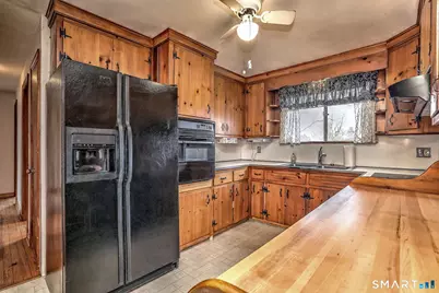 26 Hill Street, Milford, CT 06460 - Photo 22