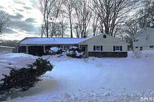 12 Collins Dr, West Haven, CT 06516 - Photo 8