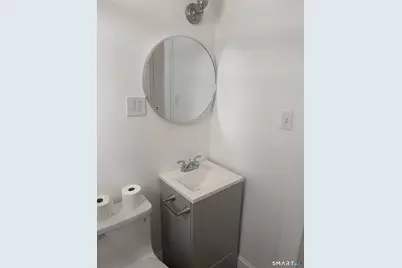 73 Pixlee Place, Bridgeport, CT 06610 - Photo 10