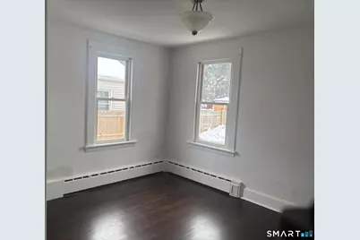 73 Pixlee Place, Bridgeport, CT 06610 - Photo 2