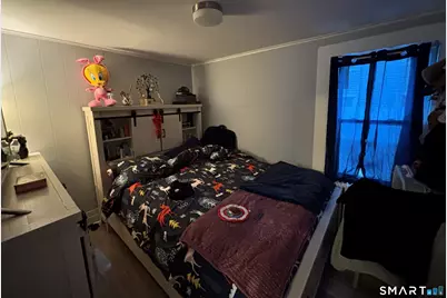 8 Jetland Place, Bridgeport, CT 06605 - Photo 6