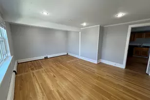 8 Jetland Pl, Bridgeport, CT 06605 - Photo 22