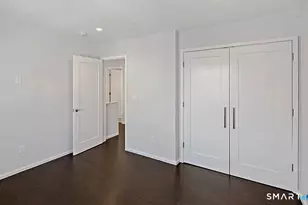 24 Avery St, Stamford, CT 06902 - Photo 12