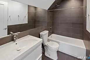 24 Avery St, Stamford, CT 06902 - Photo 10