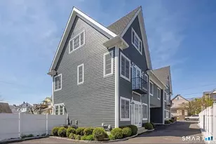 24 Avery St, Stamford, CT 06902 - Photo 2