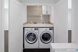 24 Avery St, Stamford, CT 06902 - Photo 22