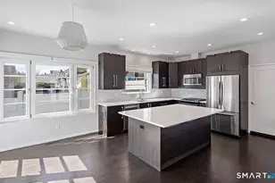 24 Avery St, Stamford, CT 06902 - Photo 4