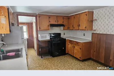 48 Rockdale Avenue, Watertown, CT 06779 - Photo 2