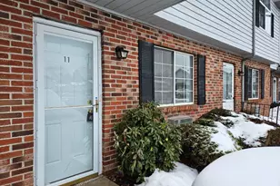 975 Meriden Rd, Waterbury, CT 06705 - Photo 2