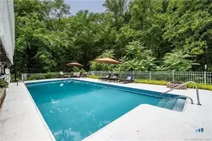 95 Wildwood Dr, Stratford, CT 06615 - Photo 6