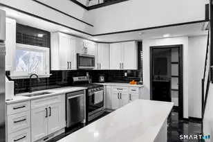 17 Silver Ln, East Hartford, CT 06118 - Photo 2