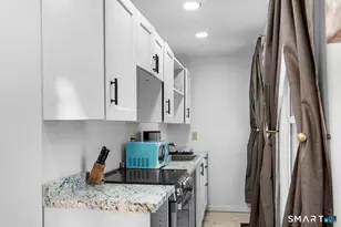 17 Silver Ln, East Hartford, CT 06118 - Photo 26