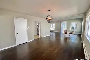 8 Parkland Pl, Milford, CT 06460 - Photo 8