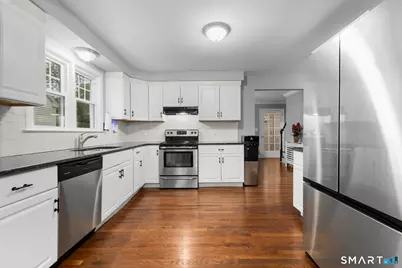 81 Peck Street, Stratford, CT 06614 - Photo 12
