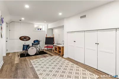 15 Charles Street, Darien, CT 06820 - Photo 12