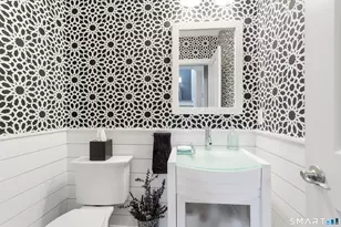 23 Putnam Ln, Danbury, CT 06810 - Photo 16