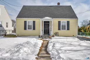 375 Ruth St, Bridgeport, CT 06606 - Photo 2