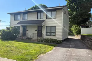 11 Fox St, Waterbury, CT 06708 - Photo 2