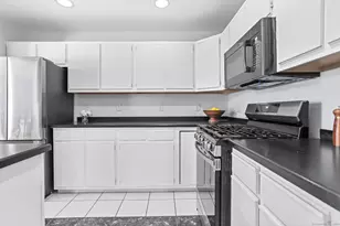 17 Miranda Ln, Stratford, CT 06615 - Photo 20