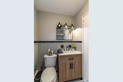 30 Outlook Avenue #APT 104, West Hartford, CT 06119 - Photo 16