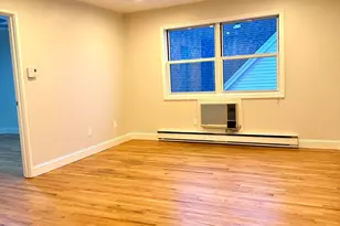 105 Cleveland Ave, Bridgeport, CT 06606 - Photo 6