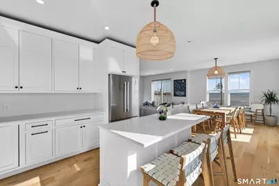 185 Main Street #APT 301, East Lyme, CT 06357 - Photo 8