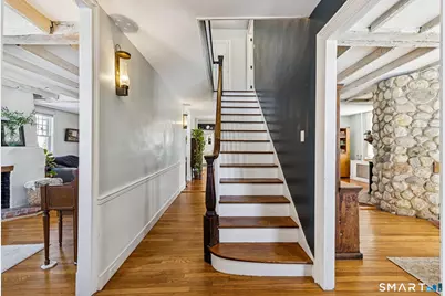 27 Park Place, East Haven, CT 06512 - Photo 2