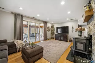 886 Maribou Ct, Cheshire, CT 06410 - Photo 8