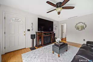 886 Maribou Ct, Cheshire, CT 06410 - Photo 20