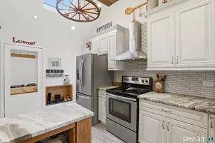 58 Sleepy Hollow Ln, Stamford, CT 06907 - Photo 4