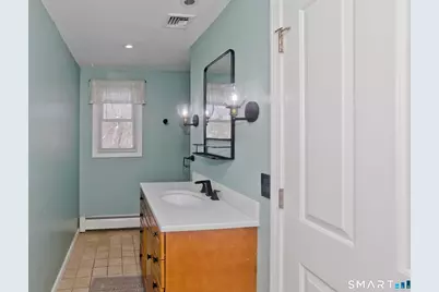 25A Queen Street, Enfield, CT 06082 - Photo 22