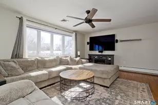 25A Queen St, Enfield, CT 06082 - Photo 8