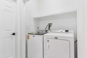 1974 Kings Hwy, Fairfield, CT 06824 - Photo 30